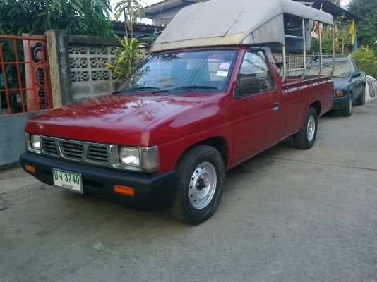 NISSAN BIG M ตอนเดียว เครื่องเบนซิน ติด LPG แล้วสภาพดี