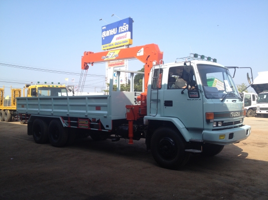 10 ล้อร้อคกี้ติดเครน 5 ตันเครื่อง 195 แรงม้า สวยๆสภาพเยี่ยม สั่งได้ครับ