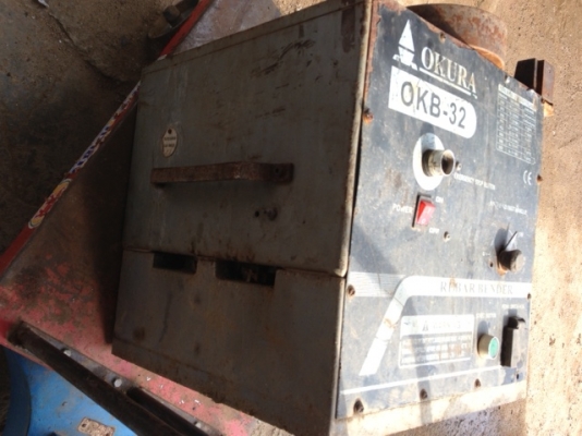 เครื่องดัดเหล็กสภาพพร้อมใช้งานครับขนาดดัดได้สูงสุด 32  มิลครับน้ำหนักประมาณ 115  กก. ครับเป็นของโอคูลาครับราคาเบิกใหม่เกือบแปดหมื่นครับ  ราคานี้คุ้มมากครับ