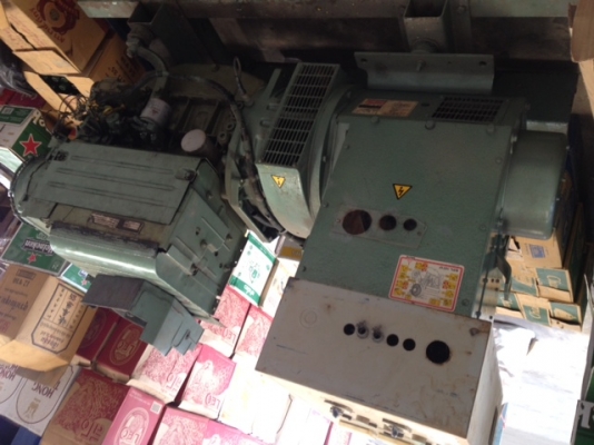 เครื่องปั่นไฟสแตนฟอดสภาพพร้อมใช้งานครับเครื่องเป็นของเยอรมันครับ  ตัวไดเป็นของสแตนฟอด ครับ ขนาด 30 โลครับสวยๆครับสภาพเดิมพร้อมใช้งานครับคุ้มครับราคานี้