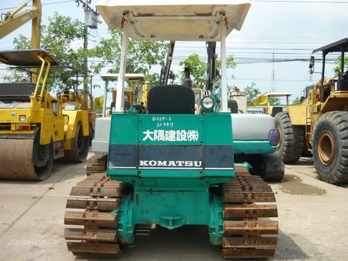 รถดันดิน Komatsu D21-6 สไลด์ได้ 6 ทิศทาง สภาพดี พร้อมใช้งาน