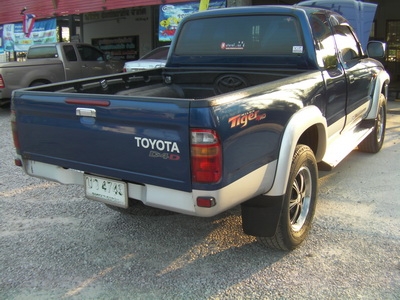 ขายรถโตโยต้าขับเคลื่อนสี่ล้อ ขายรถโตโยต้าขับเคลื่อนสี่ล้อ