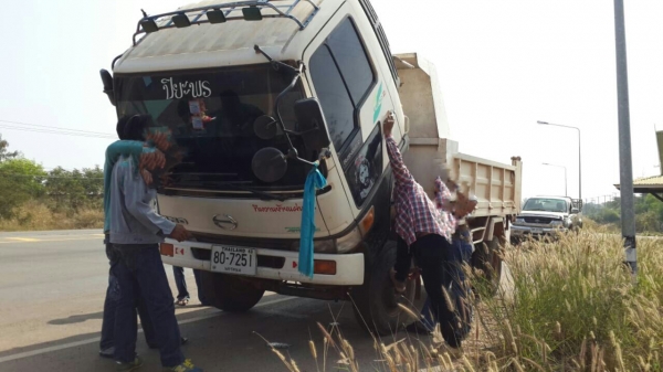 HINO FC3J เครื่อง 5 สูบ JO7 สิงไฮเทค ยาง825 เบรคทิฟฟี่ F หน้าหลัง