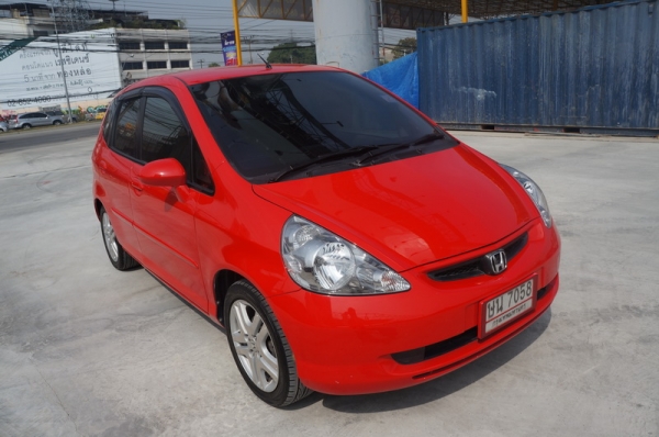 HONDA JAZZ ตัว TOP ARIBAG คู่ ล้อ MAX แอร์เย็น เครื่องเดิม ช่วงล่างดี รถขับดีมาก สีสวย ภายใน+เบาะ สมบูรณ์ เครื่องเสียง 1 ชุด รถพร้อมใช้งานทันที การันตีรถสวย จัดไฟแนนได้เต็ม ฟรีดาวน์ ติดแบ็คลิสออกรถได้