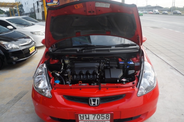 HONDA JAZZ ตัว TOP ARIBAG คู่ ล้อ MAX แอร์เย็น เครื่องเดิม ช่วงล่างดี รถขับดีมาก สีสวย ภายใน+เบาะ สมบูรณ์ เครื่องเสียง 1 ชุด รถพร้อมใช้งานทันที การันตีรถสวย จัดไฟแนนได้เต็ม ฟรีดาวน์ ติดแบ็คลิสออกรถได้