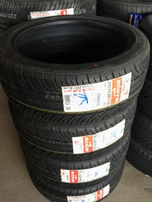 - ขายยางใหม่ 215/45/17 8700.- บาท - ขายยางใหม่ 215/45/17 8700.- บาท