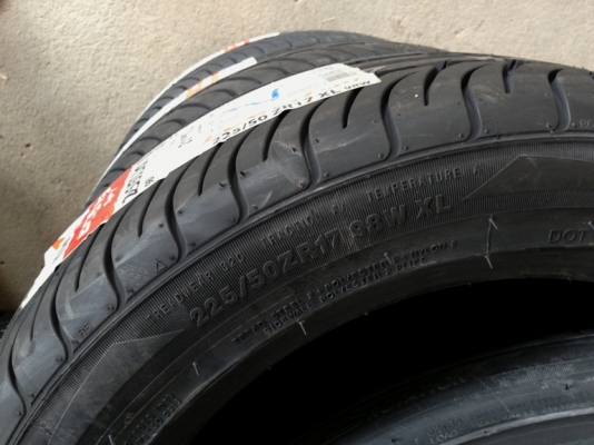 - ขายยางใหม่ 215/45/17 8700.- บาท - ขายยางใหม่ 215/45/17 8700.- บาท