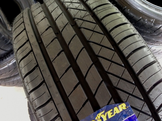 - ขายยางใหม่ 215/45/17 8700.- บาท - ขายยางใหม่ 215/45/17 8700.- บาท