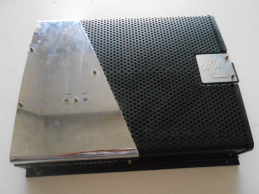 แอมคลาสดี m.a.audio 1800 วัตต์ เนื้อเบสดีมาก เจ้าของใช้มือเดียว ไม่เคยซ่อม