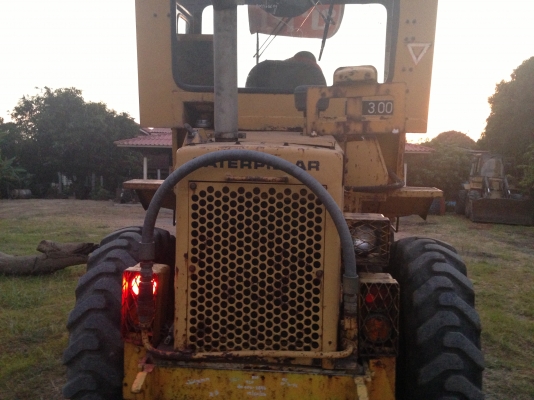 ขายรถตัก CAT-910 รถเก่าญี่ปุ่นแท้ สภาพพร้อมใช้งาน ราคาถูกสุดๆสนใจติดต่อ 081-9485494