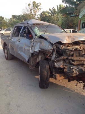 ดีแมกด์4ประตู เครื่อง 2500  ปี 05 เล่มลอย แยกขายอะไหลทุกชิ้น