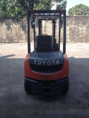 TOYOTA 8FD25 สภาพดี นำเข้าจากญี่ปุ่น