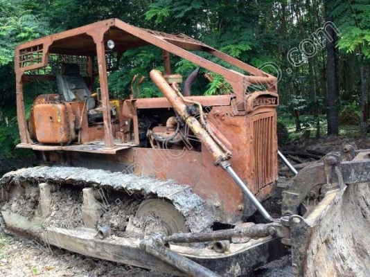 รถแทร็กเตอร์ ยี่ห้อ KOMATSU รุ่น D50A