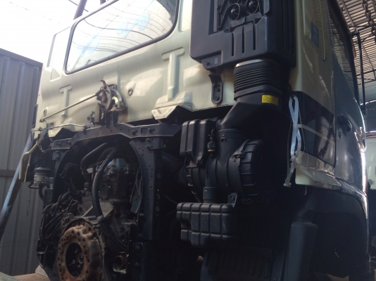 ขายหัวHino Mega นำเข้าจากญี่ปุ่นพร้อมเครื่อง Jo8c ตัดมาพร้อมคัซซี