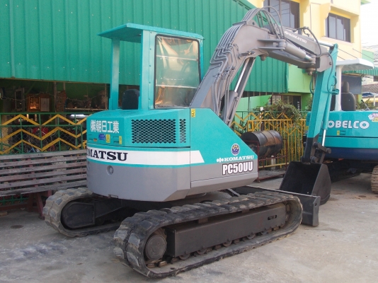 รถแม็คโคร ยี่ห้อ โคมัสสุ 50-1