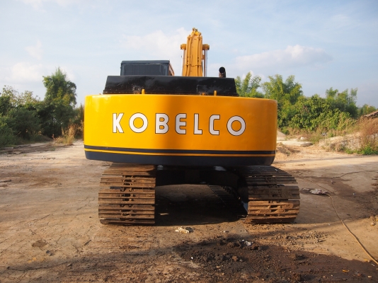 ขายด่วน  kobelco 200 sk07 รถสวยไม่มีรอยแตก ต่อรองได้ 080-1253450