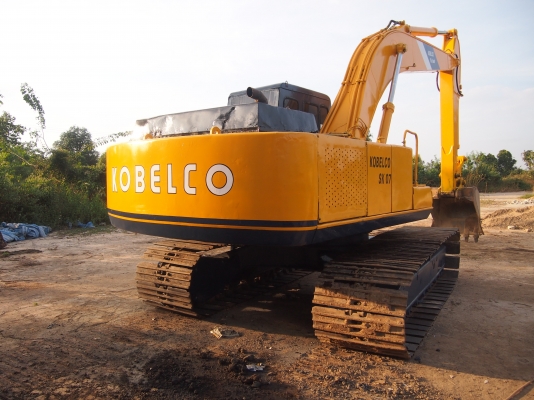ขายด่วน  kobelco 200 sk07 รถสวยไม่มีรอยแตก ต่อรองได้ 080-1253450