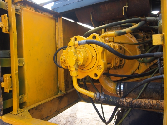 ขายด่วน  kobelco 200 sk07 รถสวยไม่มีรอยแตก ต่อรองได้ 080-1253450