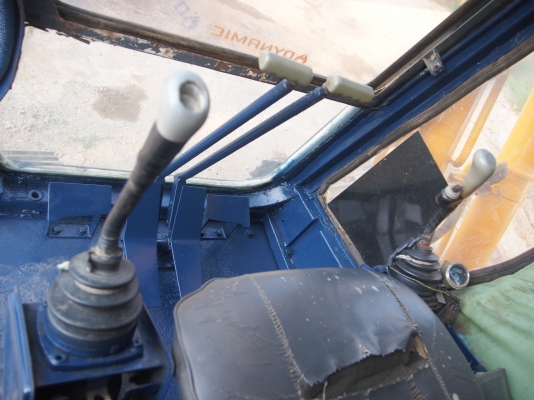 ขายด่วน  kobelco 200 sk07 รถสวยไม่มีรอยแตก ต่อรองได้ 080-1253450