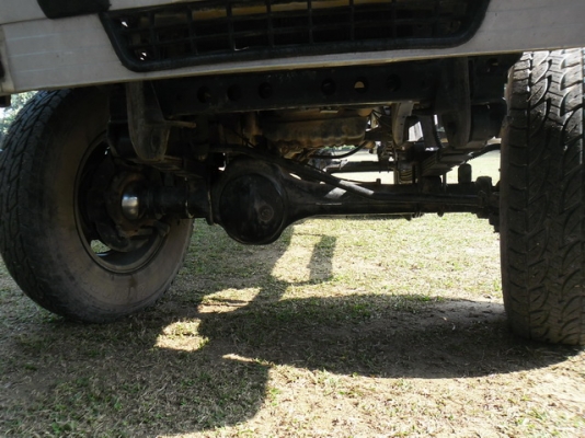 ขาย toyota helo  2.45 คานแข็ง