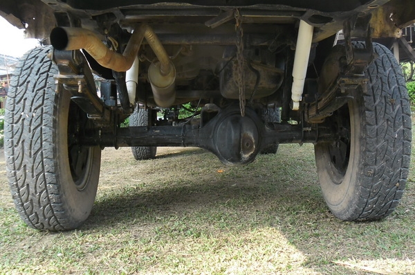 ขาย toyota helo  2.45 คานแข็ง