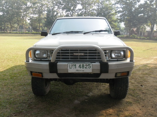 ขาย toyota helo  2.45 คานแข็ง