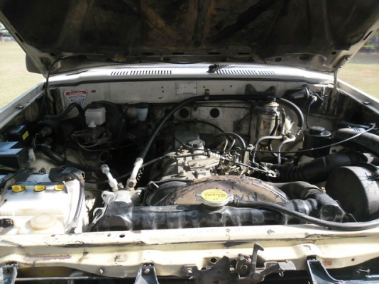 ขาย toyota helo  2.45 คานแข็ง