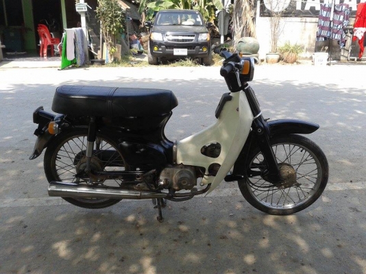 ขาย เหมา คับ 2 คัน 15500 รถ ใช้ ได้ คับ ไม่ มีทะเบียน มีใบ ซื้อขายให้คับ