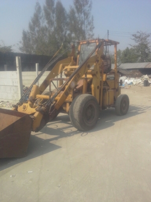 รถตักล้อยาง โคมัสซุ fd25 ติดต่อคุนสุชาติ 081-9010067