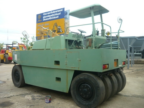 รถบด 9 ล้อยาง Sakai TS200 รถเก่านอก ตรวจเช็คระบบโดยช่างผู้ชำนาญการพร้อมรับประกันให้