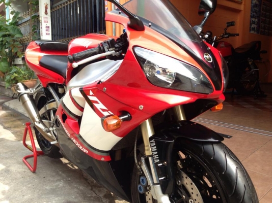 ต้ำพระราม2 ขายYAMAHA R1ปี01inv รถพร้อมใช้งาน ระบบไฟติดทุกระบบ สีสวยสด จัดส่ง 24ชม.ทั่วไทยครับ