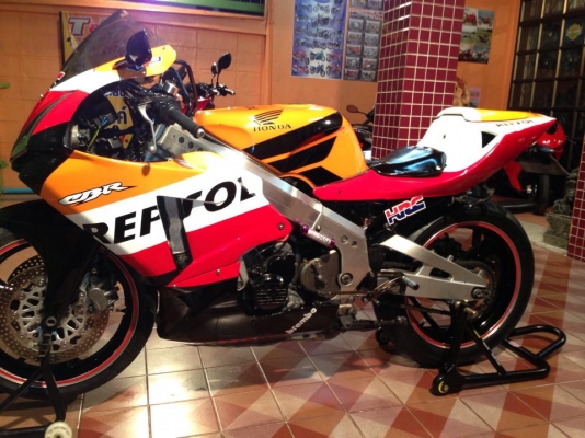 ต้ำพระราม2ขาย HONDA CBR400 ปี 89ทะเบียนแท้โอนขนส่งทะเบียนตอง 555