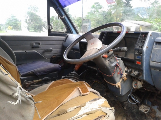 หกล้อดั้ม  88แรงม้า  เครื่องแรง  คัชซี่สวย  ใช้งานคล่องตัว  เล่มพร้อมโอน