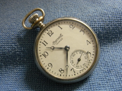 9ม.ค.((น้าเล็ก)) นำเสนอนาฬิกาข้อมือ หลายเรือน 9ม.ค.((น้าเล็ก)) นำเสนอนาฬิกาข้อมือ หลายเรือน