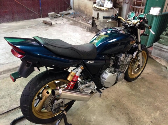 XJR 400 ปี 2000 โฉมนกแก้ว สภาพนางฟ้าชัดๆ XJR 400 ปี 2000 โฉมนกแก้ว สภาพนางฟ้าชัดๆ