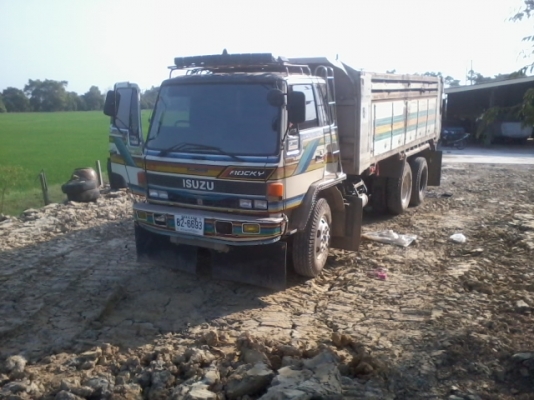 ขายสิบล้อสองเพลาIsuzu Rockyเครื่อง260เกียร์ฟูลเลอร์พร้อมใช้งาน