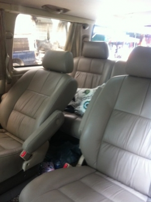 Toyota granvia สภาพสวย รถบ้าน ต่อรองได้ Toyota granvia สภาพสวย รถบ้าน ต่อรองได้