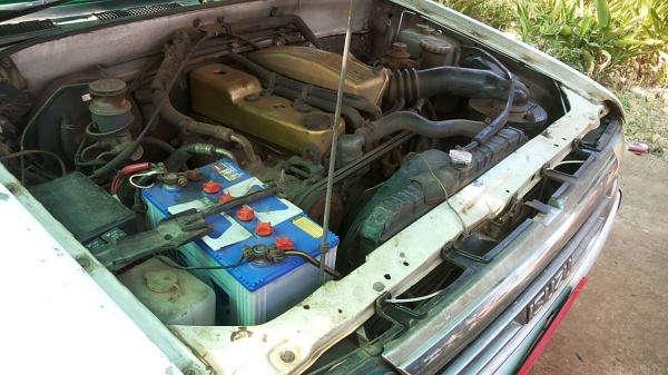 ***ขายแล้วครับขอบคุณ Truck2hand ขายกระบะแค็ปมังกรทองยอดนิยม ราคาเบาๆ ISUZU SPACECAB 2.5 SL โฉม"แป๊ะยิ้ม"ปี41/98 เครื่องเดิมเกียร์เดิม เครื่องแน่นดี ช่วงล่างแน่นคัสซีสวยไม่ปะไม่ดาม กระบะไม่ผุ สีดีเก็บมาแล้ว ล้อแม็ก โรบาร์ ภายในดีคอนโซลสวย พ.พาวเว