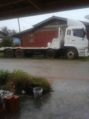 MITSUBISHI 12 ล้อท้ายลาด