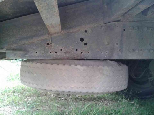 MITSUBISHI 12 ล้อท้ายลาด