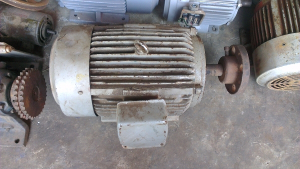 Sell> มอเตอร์มือสอง Mitsubishi 3 เฟส 20 แรง 380V. 2890RPM. เดินนิ่ม เงียบกริ๊บ นครปฐมครับ Sell> มอเตอร์มือสอง Mitsubishi 3 เฟส 20 แรง 380V. 2890RPM. เดินนิ่ม เงียบกริ๊บ นครปฐมครับ