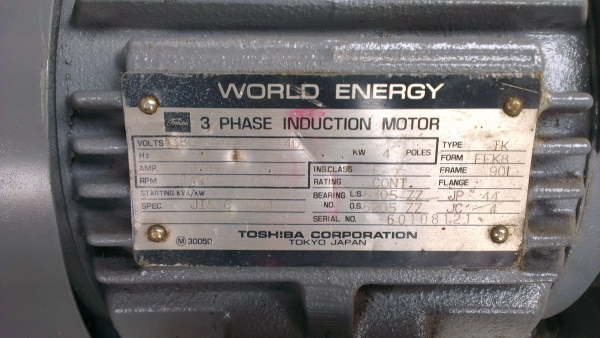 Sell> มอเตอร์เกียร์มือสอง Toshiba 2 แรง 3 เฟส 380V. 35RPM. 1:43 เงียบกริ็บ สภาพนางฟ้าครับ