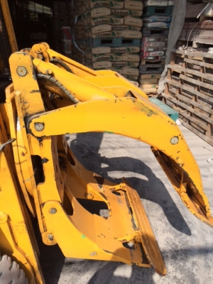 หัวหนีบKOYOใช้กับTOYOTAรุ่น8 กางได้กว้างสุด 150 ซม. หัวหนีบKOYOใช้กับTOYOTAรุ่น8 กางได้กว้างสุด 150 ซม.