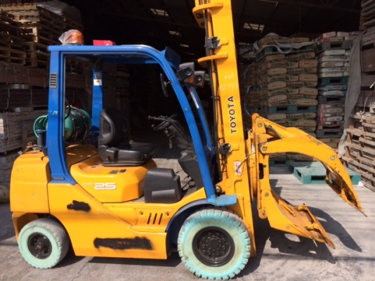 หัวหนีบKOYOใช้กับTOYOTAรุ่น8 กางได้กว้างสุด 150 ซม. หัวหนีบKOYOใช้กับTOYOTAรุ่น8 กางได้กว้างสุด 150 ซม.