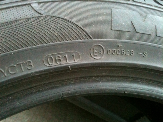 ขายยาง MARSHAL 225 - 50 - 17 ปี 11