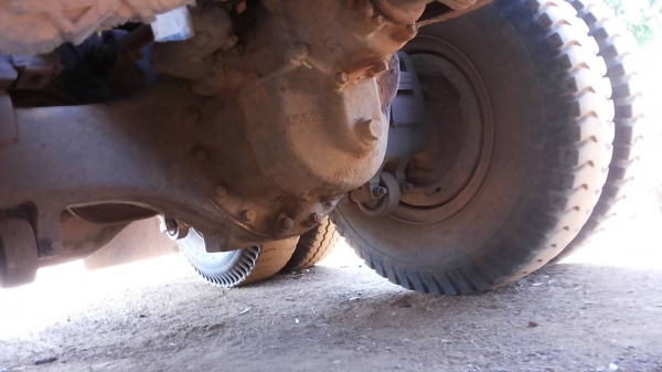 **1,050,000 บ.ต่อรอง**0ขาย10ล้อ2เพลาดั๊มHINO FM3H HO7D 195HP เครื่องเดิมเกียร์เดิม เครื่องแน่นดี เกียร์ดี ไม่หลุด ช่วงล่างเดิมคัสซีดี มีบวมบ้าง(ตามรูป)กระบะเกษตรพื้นเหล็กข้างเรียบสภาพดีพื้นดีข้างมีผุตามชายบ้าง หัวเก๋งดี สีมีลอก ภายในสวยคอนโซลเต็ม แอร์ พ.พ