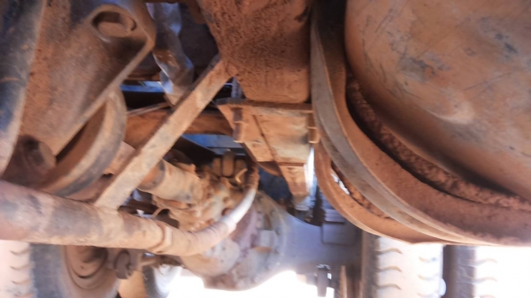 **1,050,000 บ.ต่อรอง**0ขาย10ล้อ2เพลาดั๊มHINO FM3H HO7D 195HP เครื่องเดิมเกียร์เดิม เครื่องแน่นดี เกียร์ดี ไม่หลุด ช่วงล่างเดิมคัสซีดี มีบวมบ้าง(ตามรูป)กระบะเกษตรพื้นเหล็กข้างเรียบสภาพดีพื้นดีข้างมีผุตามชายบ้าง หัวเก๋งดี สีมีลอก ภายในสวยคอนโซลเต็ม แอร์ พ.พ