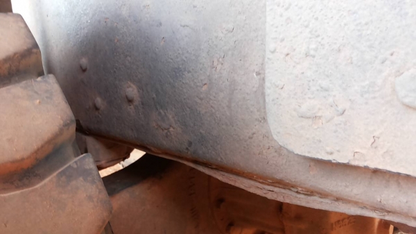 **1,050,000 บ.ต่อรอง**0ขาย10ล้อ2เพลาดั๊มHINO FM3H HO7D 195HP เครื่องเดิมเกียร์เดิม เครื่องแน่นดี เกียร์ดี ไม่หลุด ช่วงล่างเดิมคัสซีดี มีบวมบ้าง(ตามรูป)กระบะเกษตรพื้นเหล็กข้างเรียบสภาพดีพื้นดีข้างมีผุตามชายบ้าง หัวเก๋งดี สีมีลอก ภายในสวยคอนโซลเต็ม แอร์ พ.พ