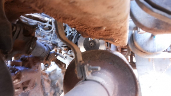 **1,050,000 บ.ต่อรอง**0ขาย10ล้อ2เพลาดั๊มHINO FM3H HO7D 195HP เครื่องเดิมเกียร์เดิม เครื่องแน่นดี เกียร์ดี ไม่หลุด ช่วงล่างเดิมคัสซีดี มีบวมบ้าง(ตามรูป)กระบะเกษตรพื้นเหล็กข้างเรียบสภาพดีพื้นดีข้างมีผุตามชายบ้าง หัวเก๋งดี สีมีลอก ภายในสวยคอนโซลเต็ม แอร์ พ.พ