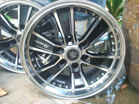 ขายแม็กซ์ กระบะ ขอบ 17 แบบ 6 รู สภาพกริ๊ปๆ